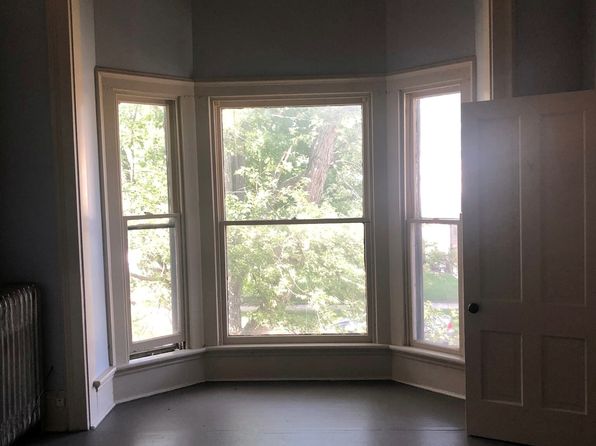 347-349 W Hill St #347-1/2