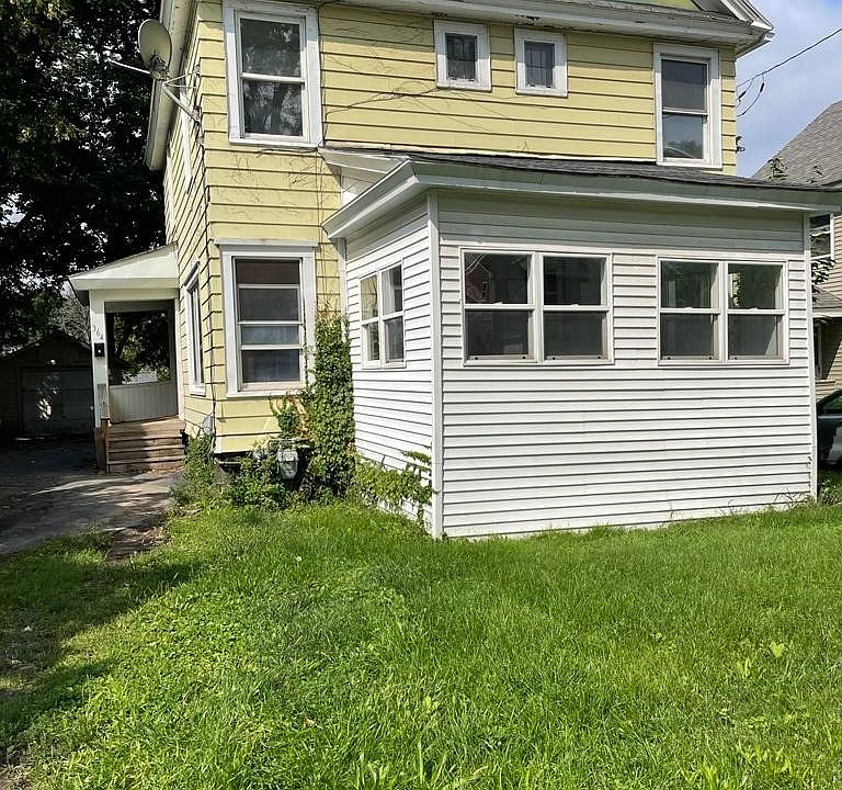 1st image of 364 Bruce St