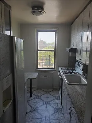 Sold by High Class Realty SB LLC | media 11