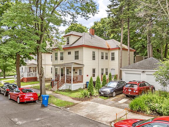 3rd image of 10 Deane Street