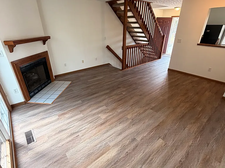 5706 Palos Ln — Photo 4
