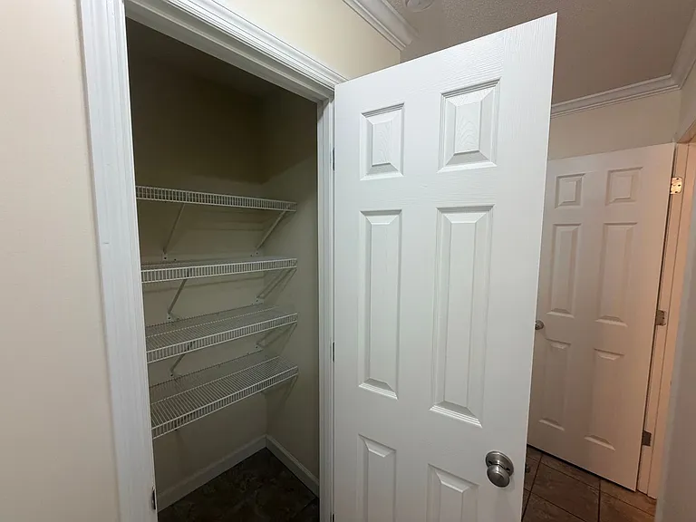 1704 N Patterson St #8 — Photo 7