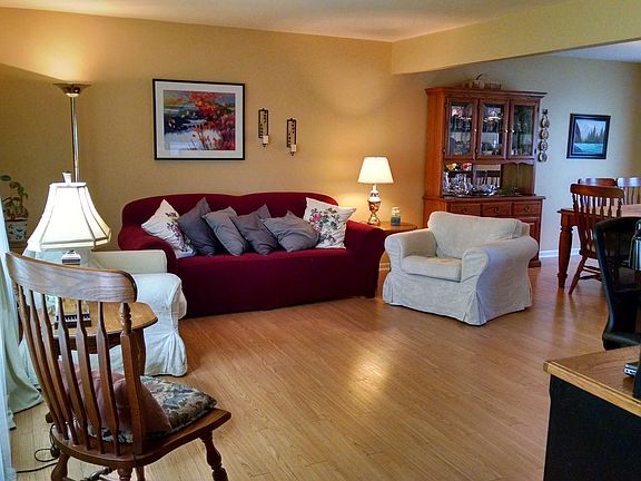2nd image of 1217 N Ashland Ave