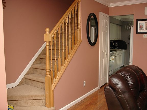 4th image of 24 Larch Ct