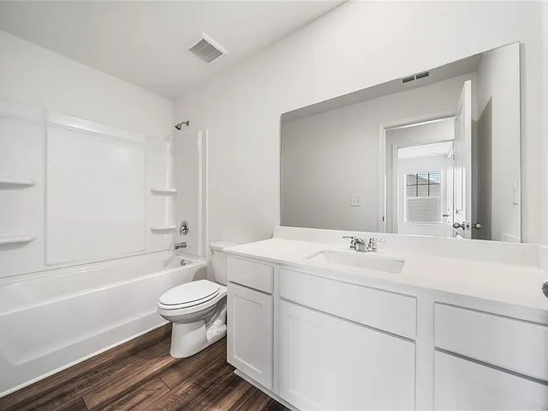 602 Jervis Way — Photo 25