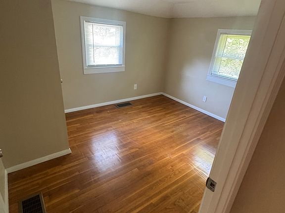 5th image of 20 McCarthy Dr