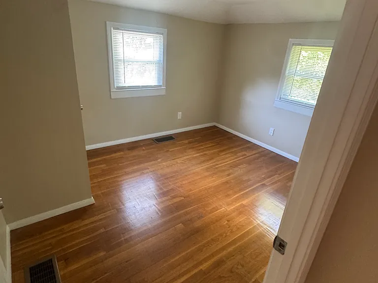 20 McCarthy Dr — Photo 5