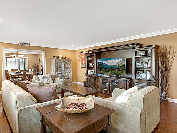 5th image of 9457 Forbes Ave