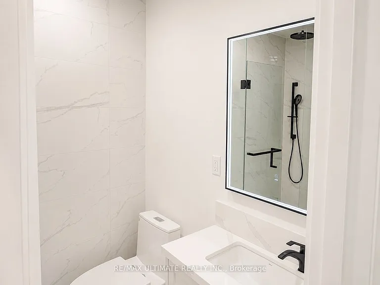 810 Bloor St W #200 — Photo 15