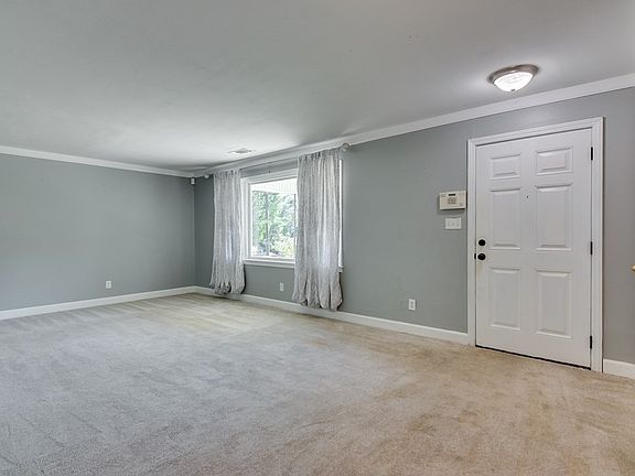 5th image of 225 Kirby Dr