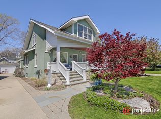 121 Central Park Ave, Wilmette, IL