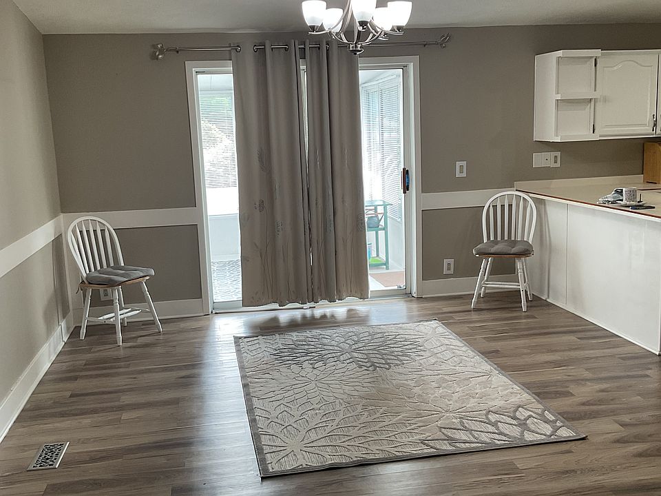 1st image of 4304 Brookmere Dr SE #5