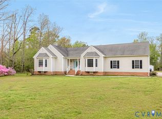 5629 W Quaker Rd, Disputanta, VA 23842