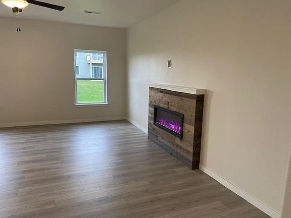 3rd image of 1235 Exchange St