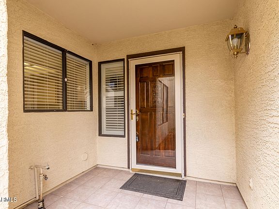 4th image of 620 S SAGUARO Way