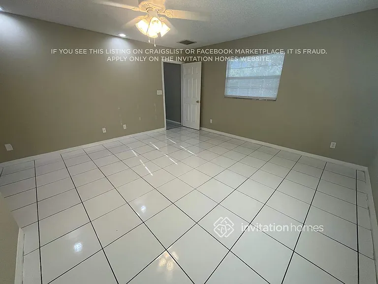 1806 SE 13th St — Photo 11