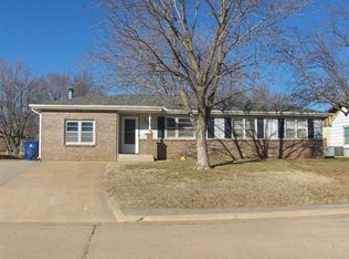 134 W Delaware Ave, Kingman, KS 67068