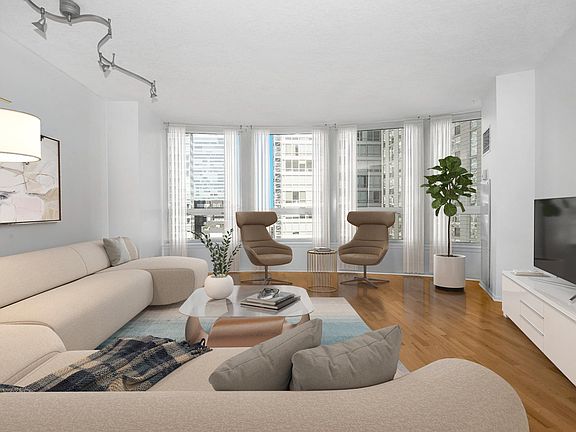 3rd image of 600 N Kingsbury St APT 1007