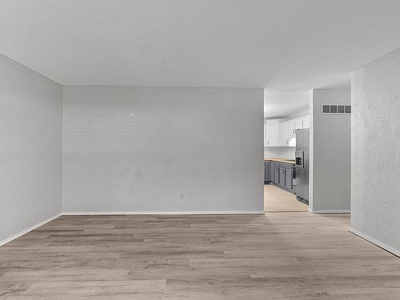 5th image of 5327 Glencullen Way