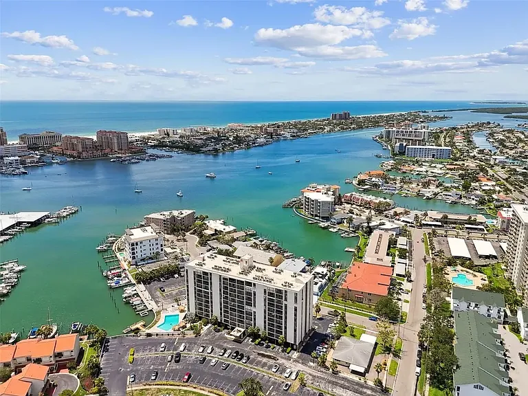 Dolphin Point — Photo 20