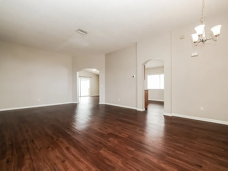 12845 Longcrest Dr — Photo 4