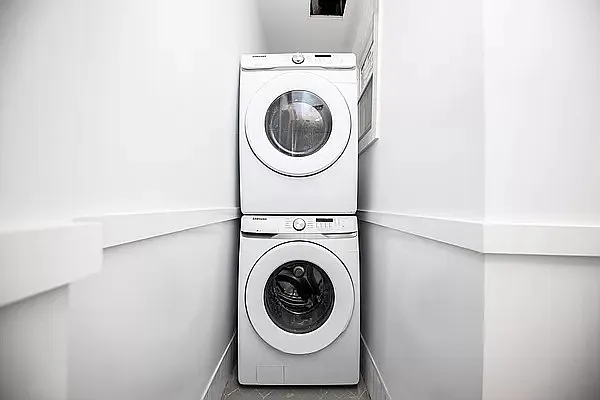 Rented by True Real Estate Group | media 8