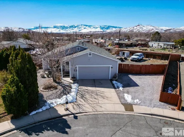 5884 Wishbone Ct, Sun Valley, NV 89433