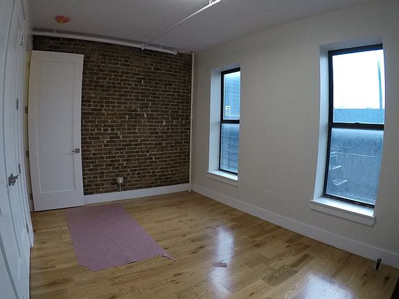 2nd image of 1331 Pacific St APT 6