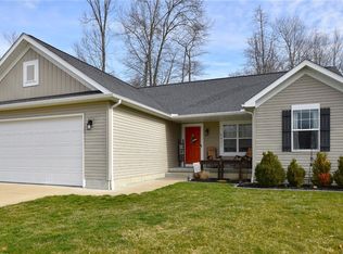 5421 Winding Creek Dr, Ravenna, OH 44266