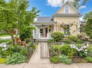 108 SE 3rd St, Bentonville, AR 72712