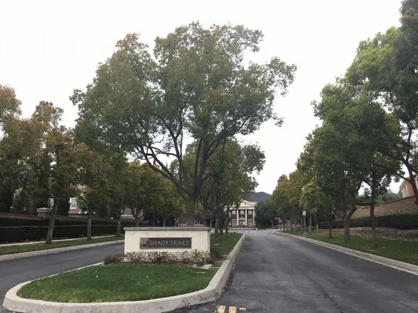 15723 Parkhouse Dr Unit 40, Fontana, CA 92336