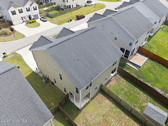 5th image of 403 Frisco Way