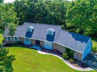 8681 S Kari Ln, Columbia, MO 65201