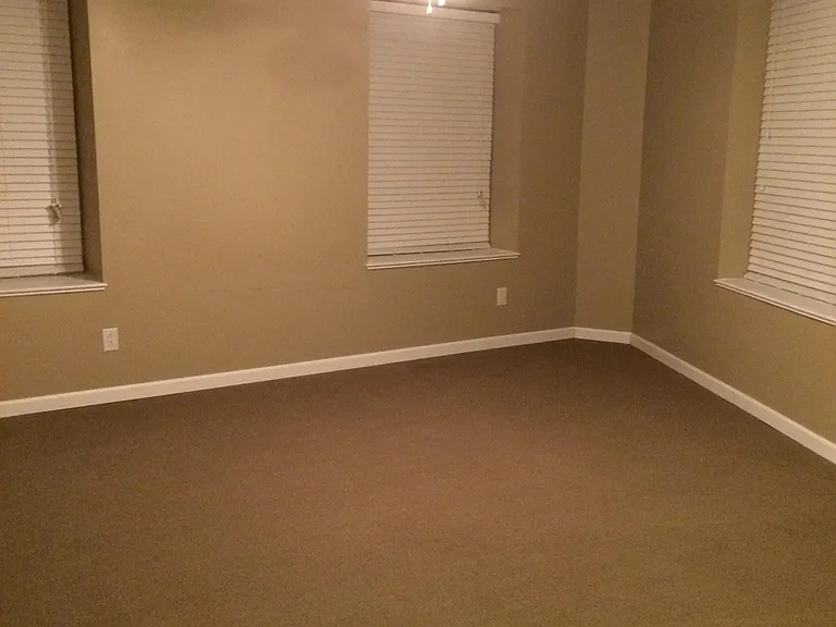 Extra Large Bedroom with Double Closet