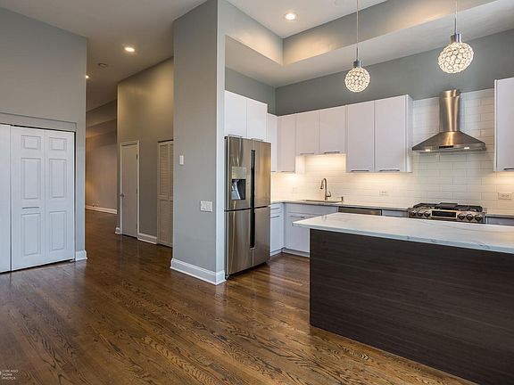 5th image of 2251 N Wayne Ave #2