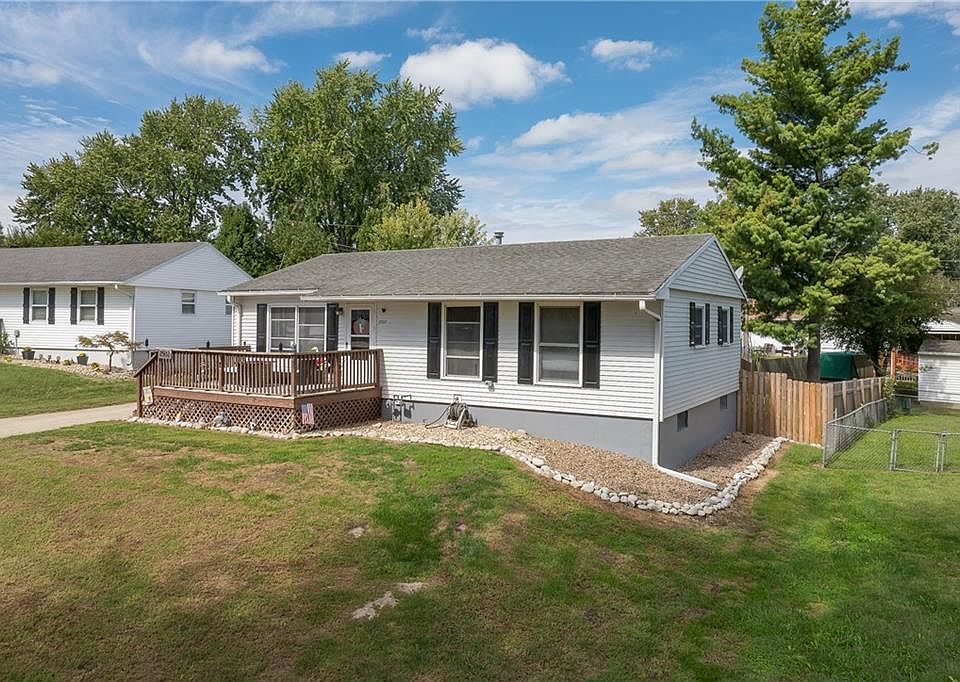 1st image of 2502 Evergreen Ln