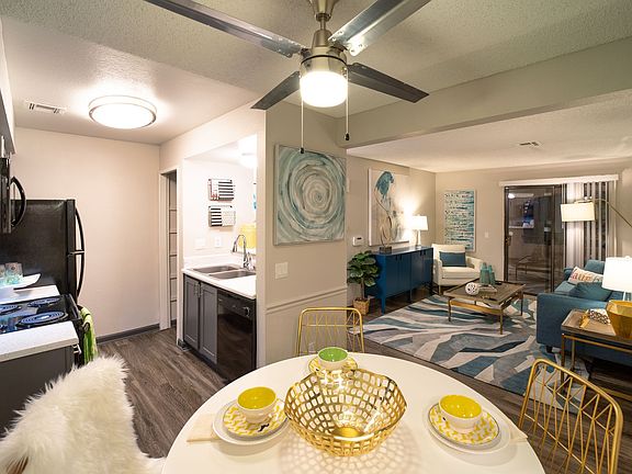 2nd image of 5400 Mountain Vista St #511