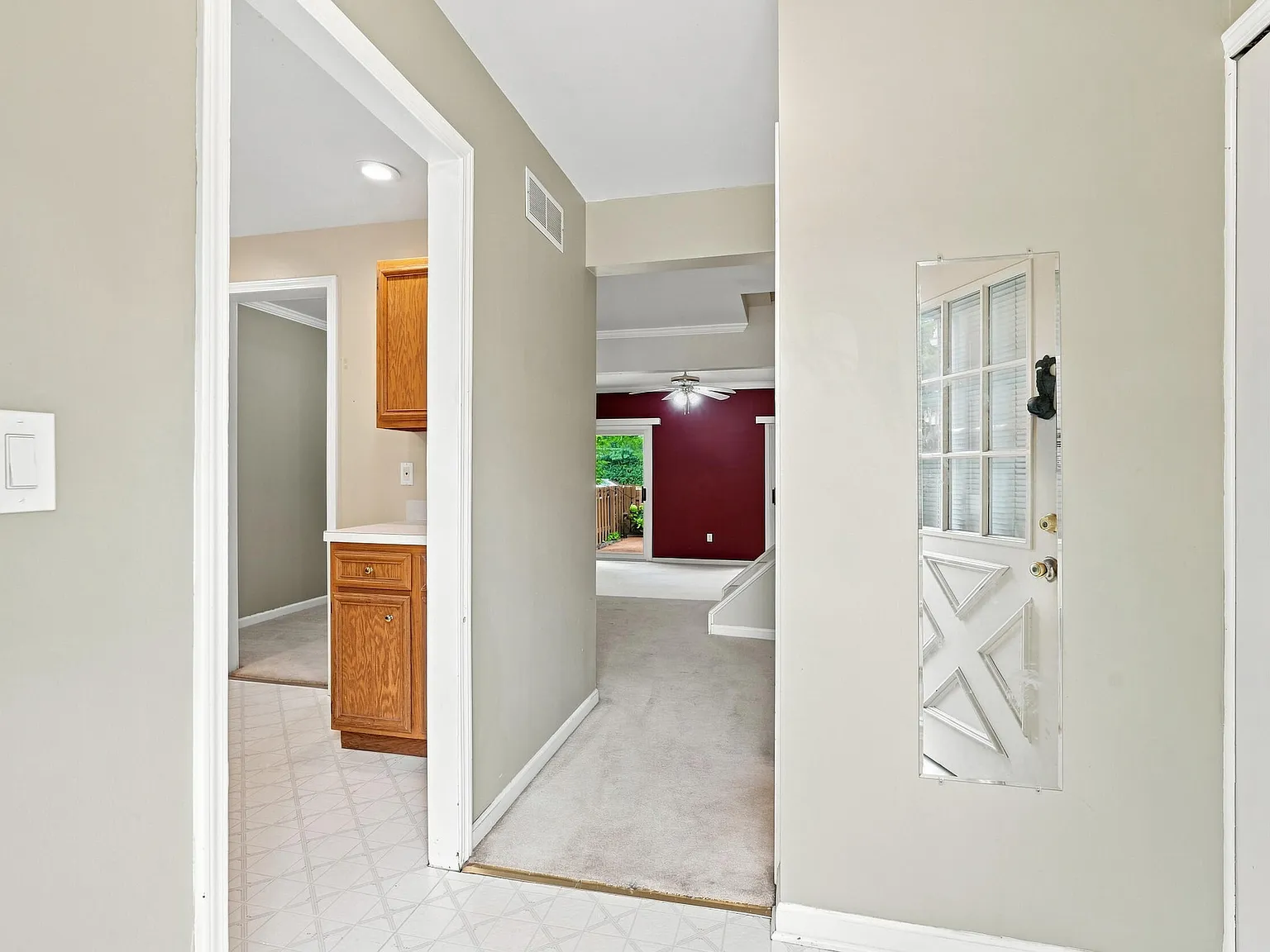 2 bed, 1.5 bath, 1167 sqft, $2,000 — Photo 3
