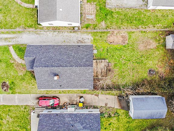 3rd image of 4839 Wentworth Blvd