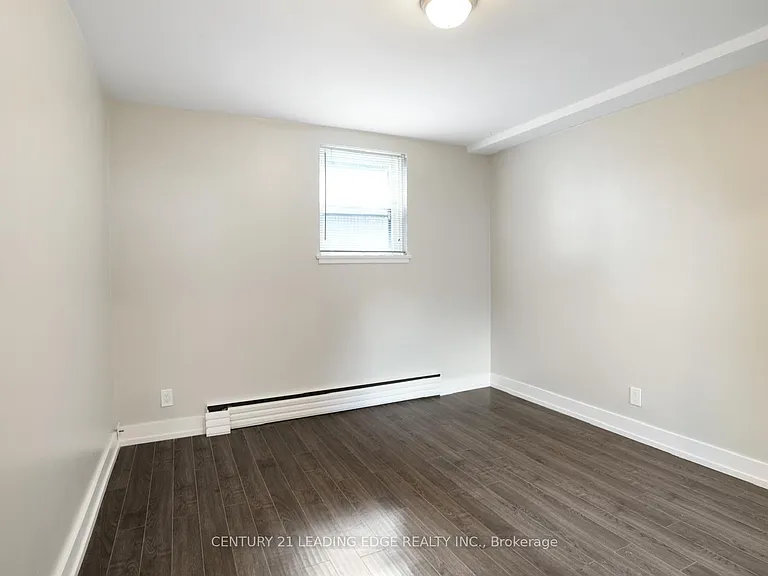 15 Virginia Ave #LOWER — Photo 7