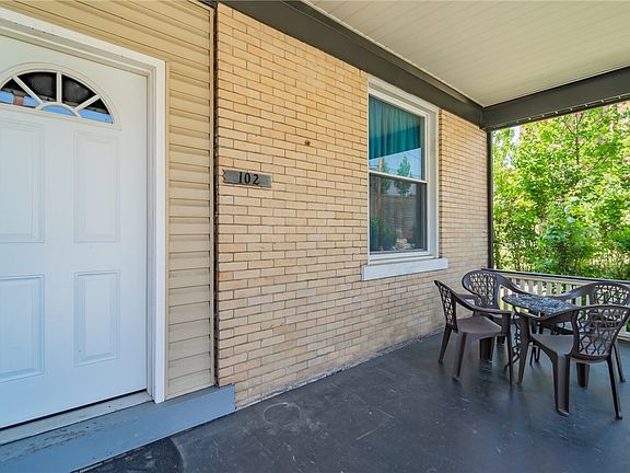 4th image of 102 Secane Ave
