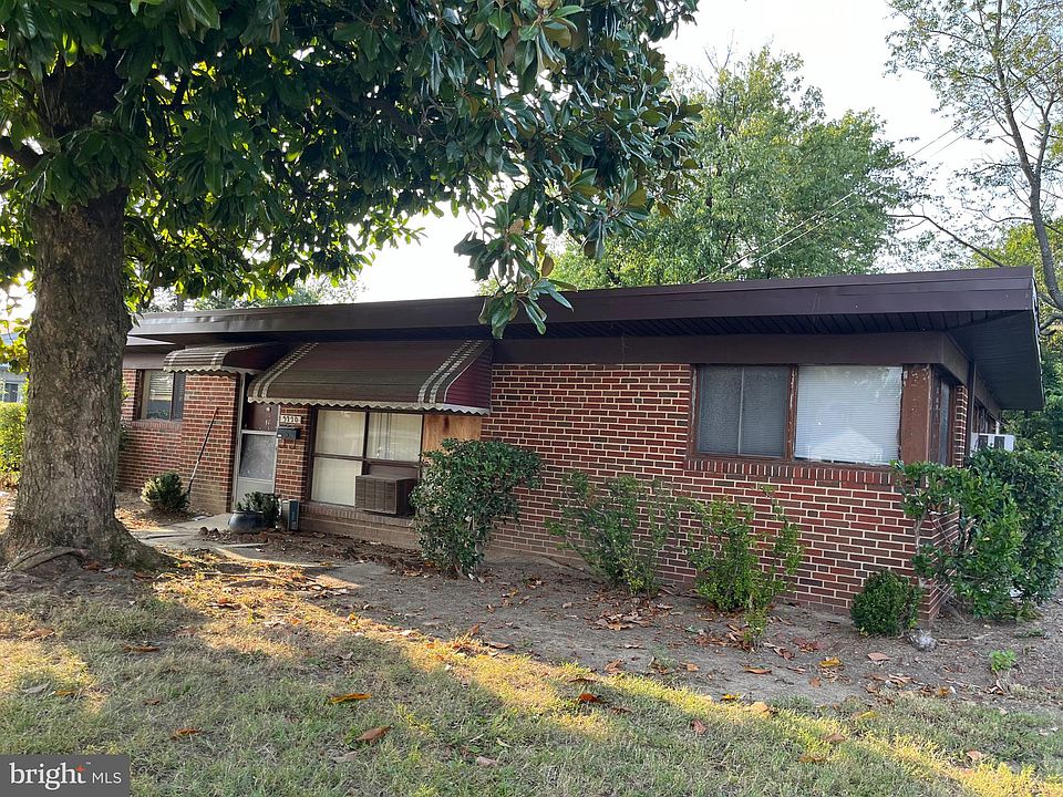 2nd image of 3220 Smith Ave