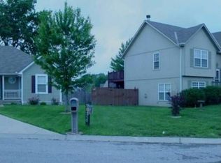 504 NW Magnolia Cir, Grain Valley, MO 64029