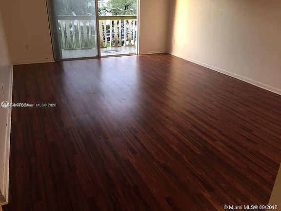 4th image of 15205 6th Ave APT D209