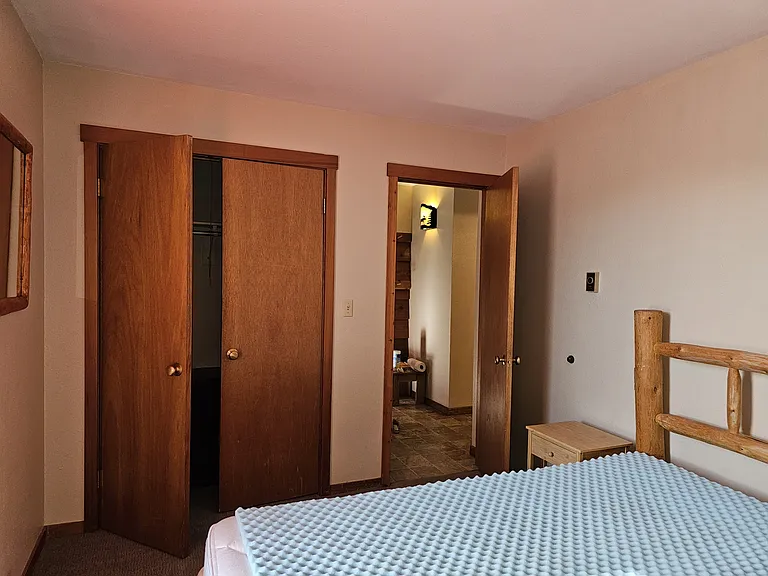 3865 S Lake Creek Dr #DRIVE223 — Photo 13