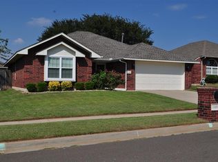 1105 Caracara Dr, Norman, OK 73072