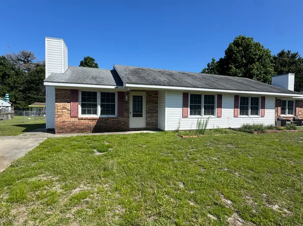 155-155A Bayberry Rd, Newport, NC 28570
