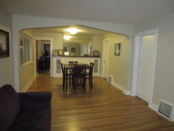 3rd image of 427 E Westminster Ave