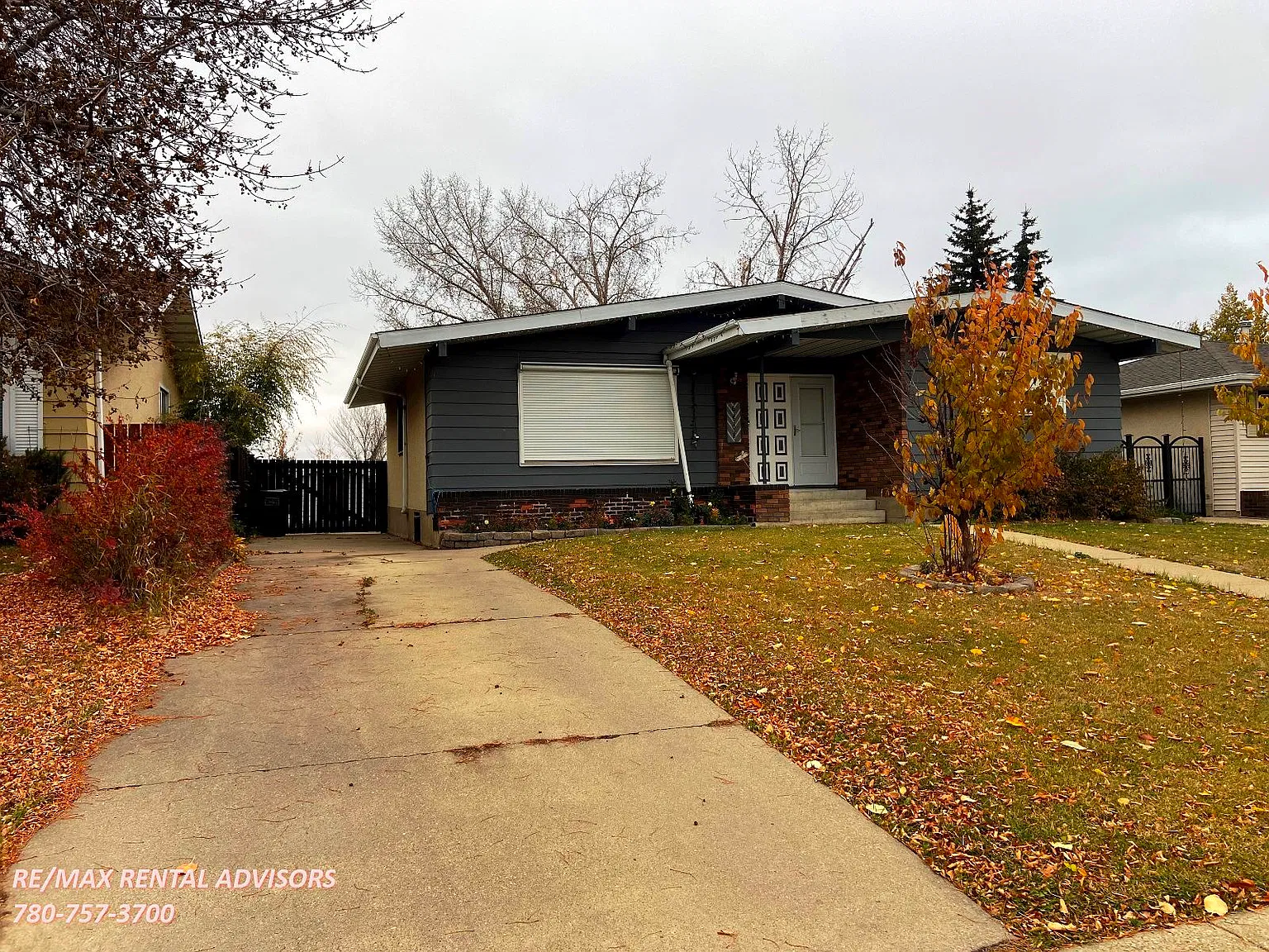 UPPER 6808 22 Avenue Northwest — Photo 1