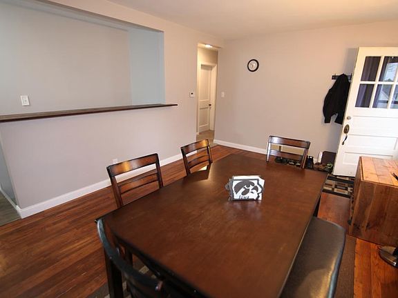 4th image of 701 Skyline Dr